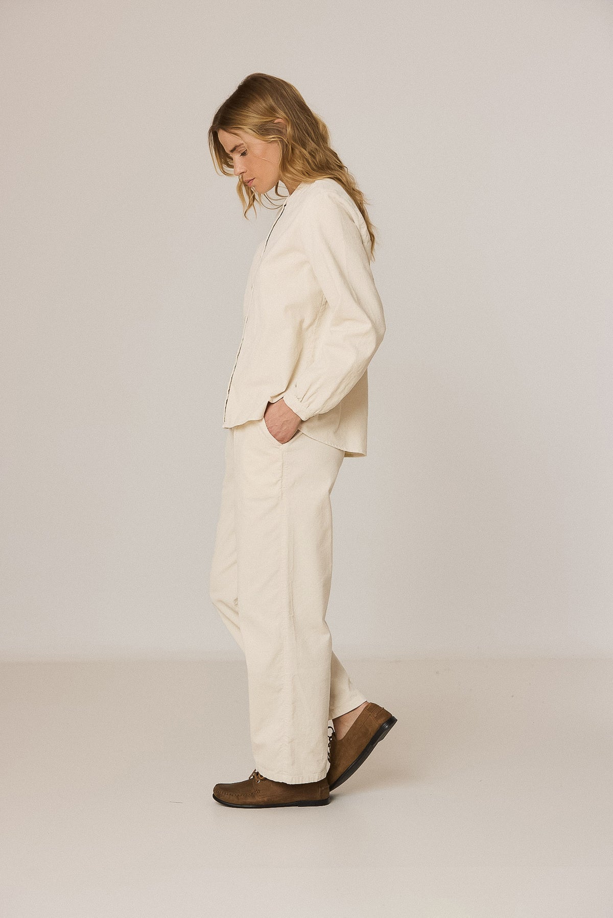 CORDUROY CARROT PANTS