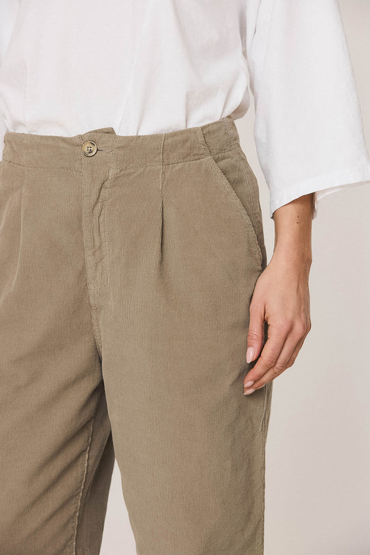 PANTALÓN CARROT PANA 4