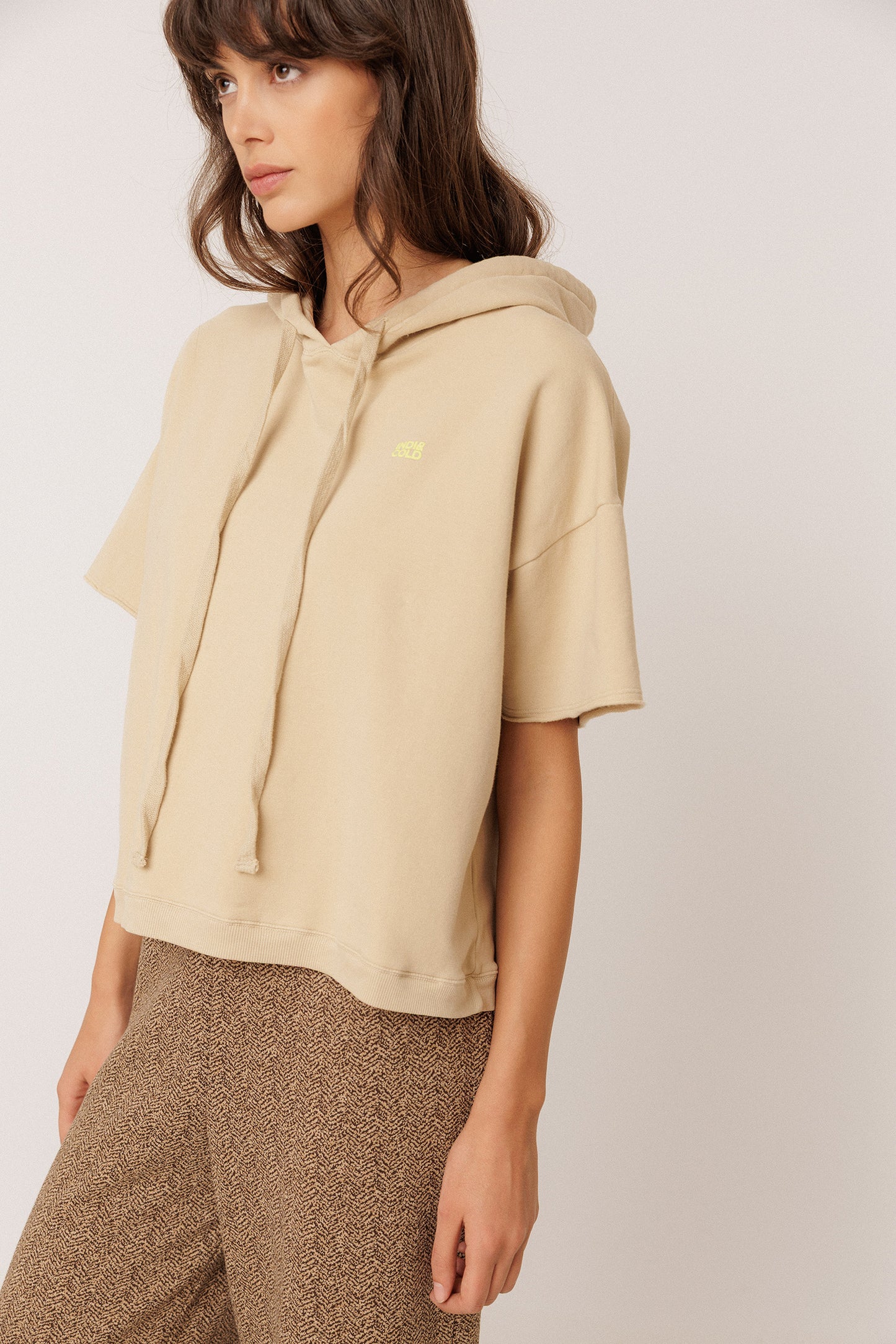 SHORT-SLEEVE HOODED SWEATSHIRT
