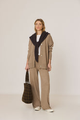 PANTALÓN CROP CON CASHMERE