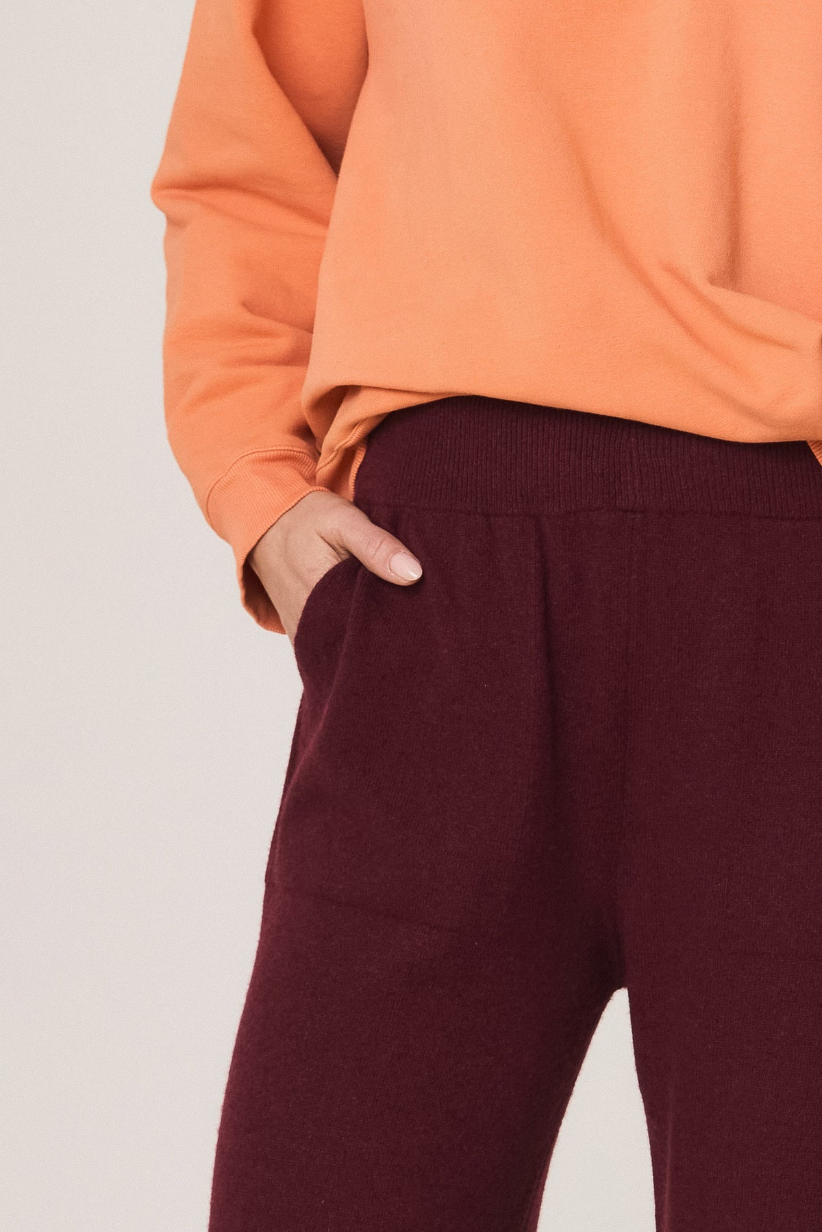 CROP PANTS WITH CASHMERE