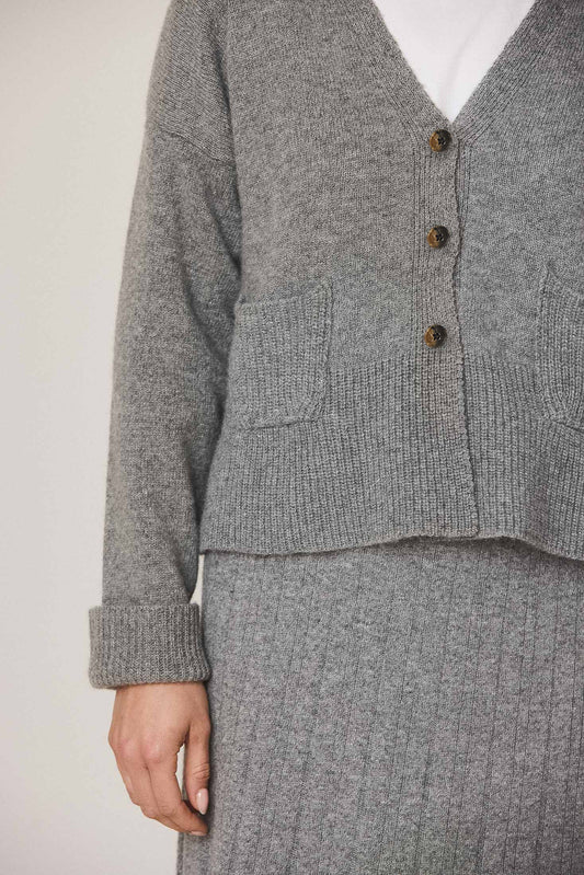 CASHMERE-BLEND CARDIGAN + RIBBED MIDI SKIRT 3