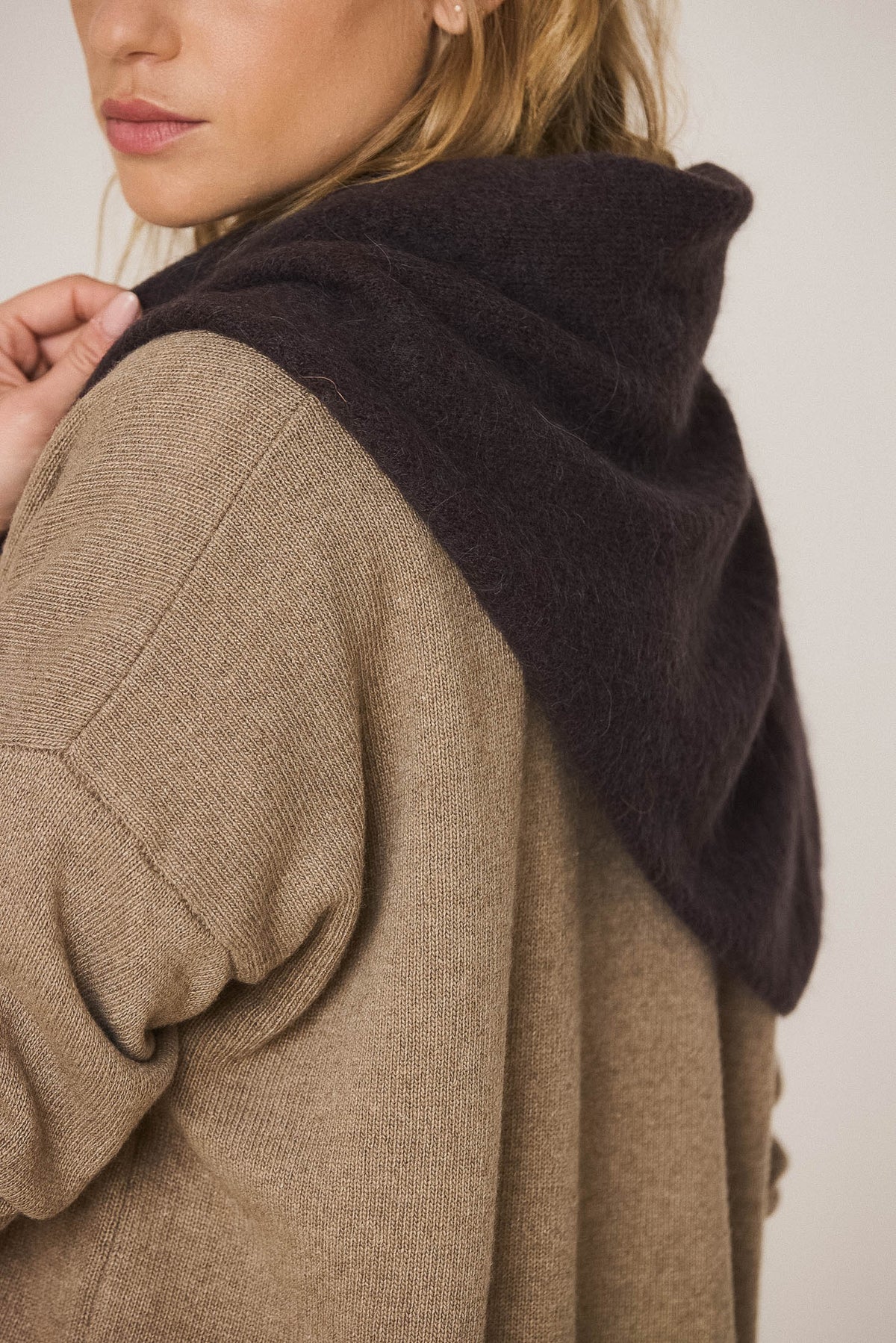 TRIANGULAR KNITTED SHAWL