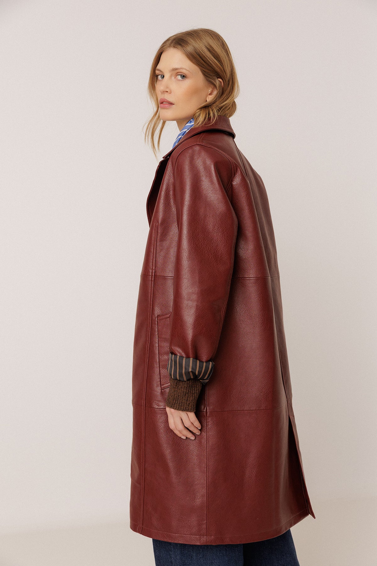 LONG LEATHER-EFFECT COAT