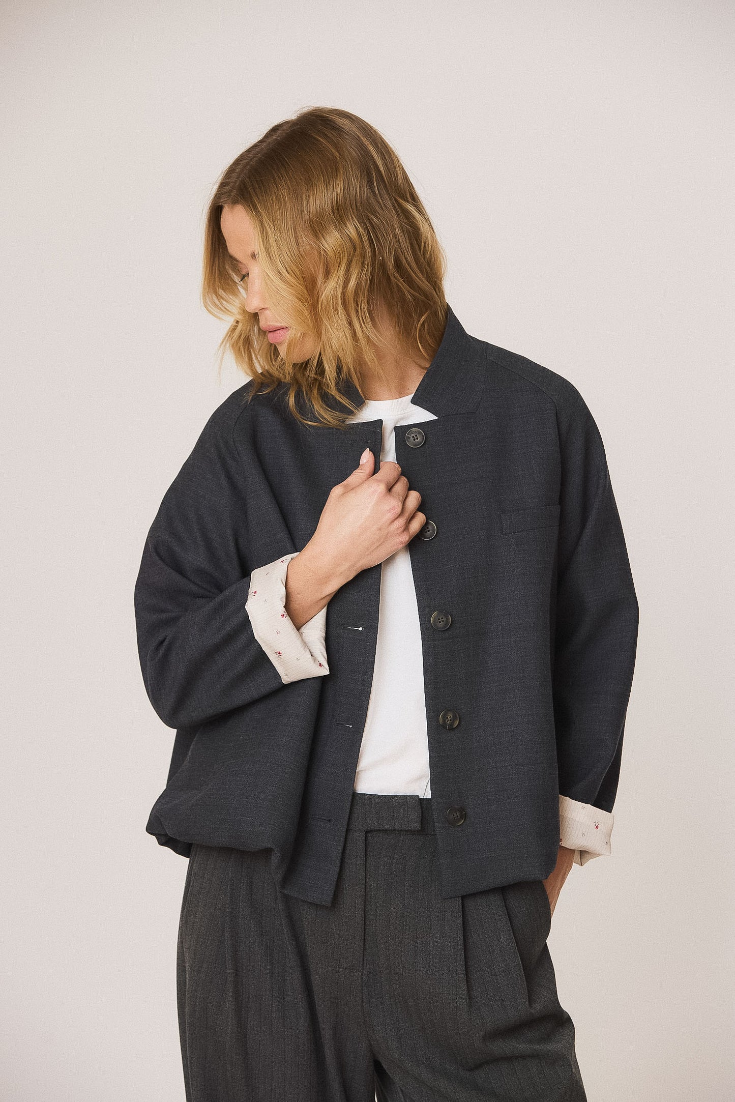 CHAQUETA BAJO ENGOMADO