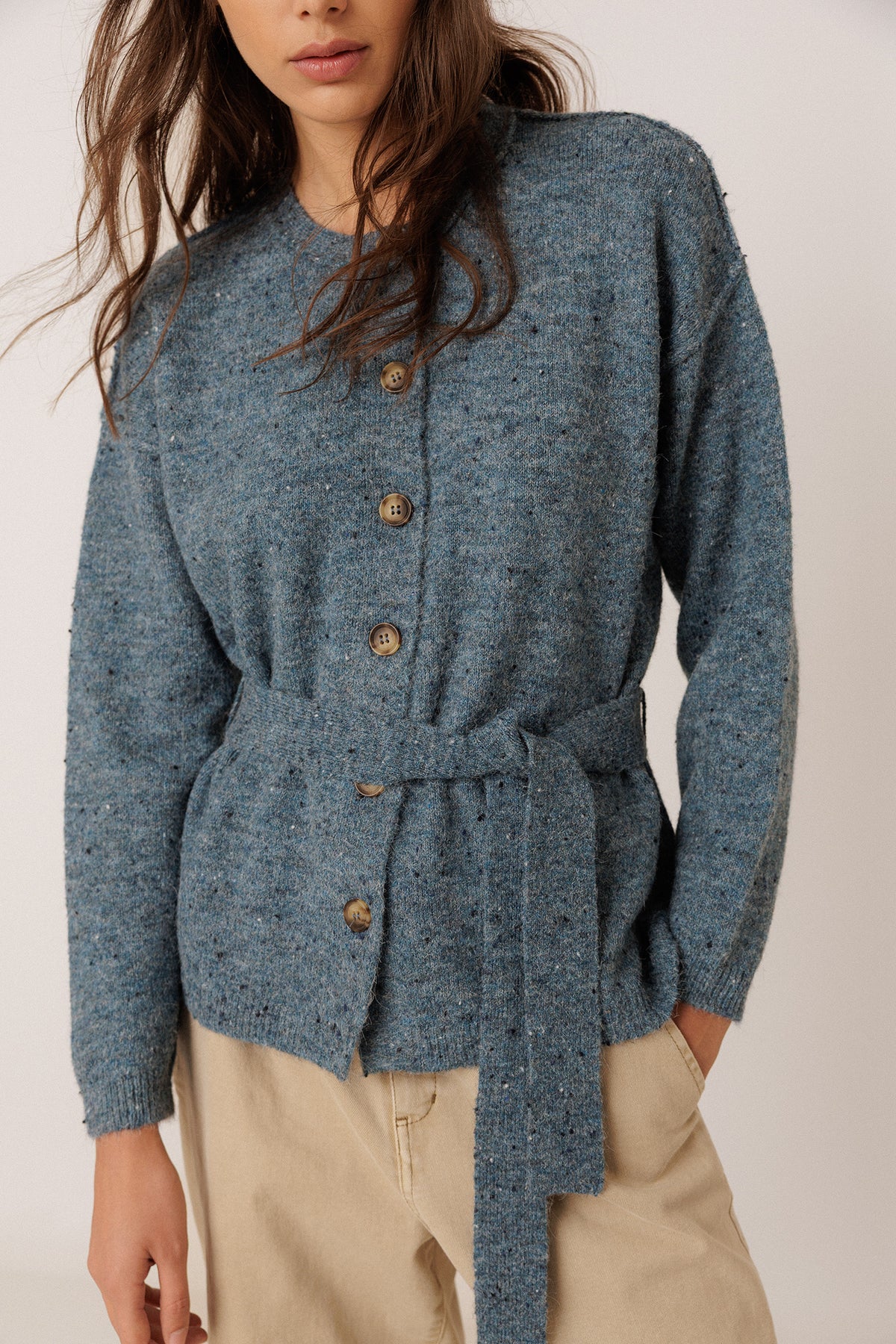 CHAQUETA NEPS CINTURÓN AJUSTABLE