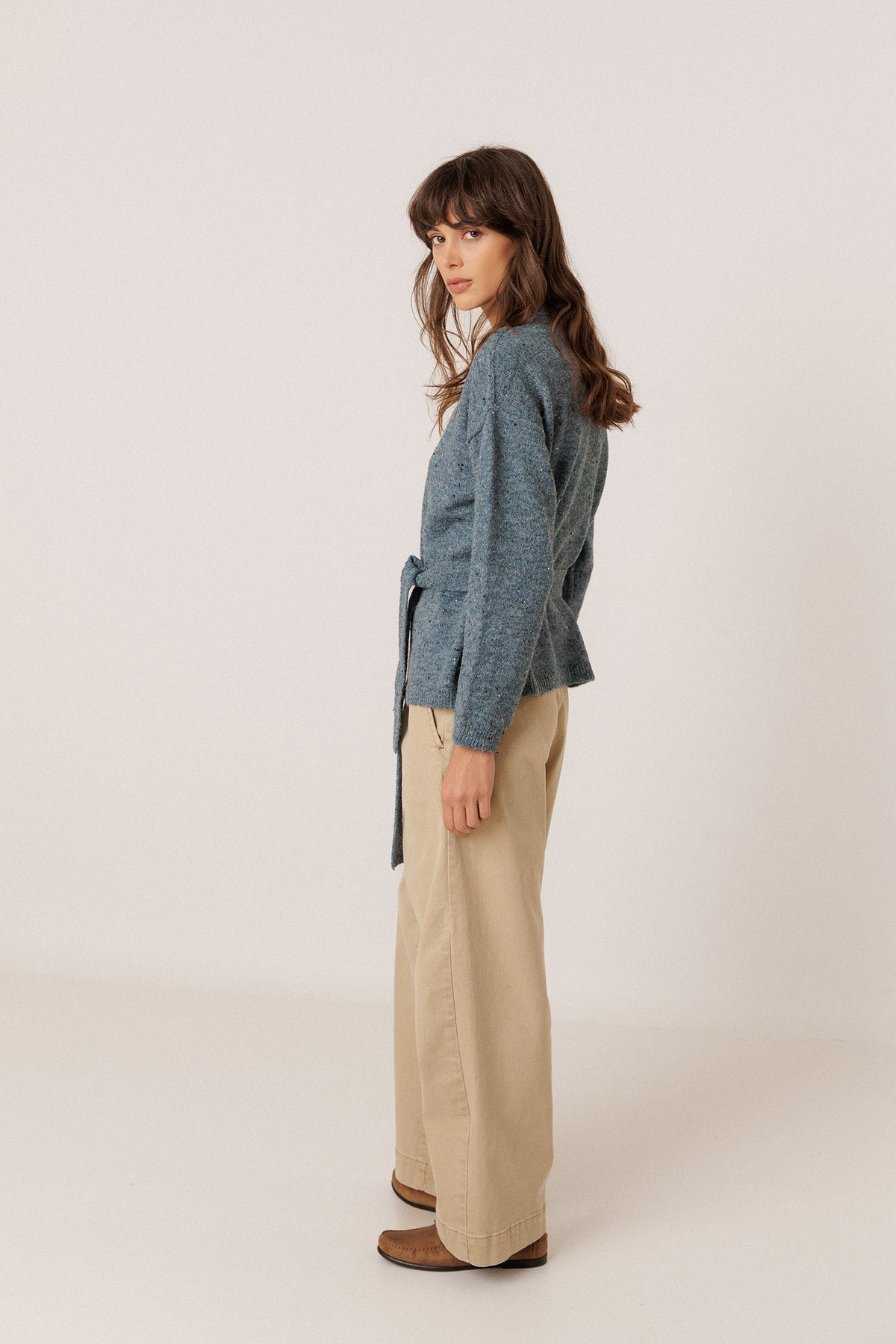 CHAQUETA NEPS CINTURÓN AJUSTABLE