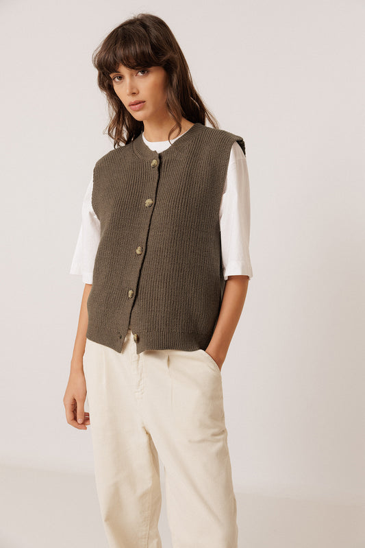 RIB-KNIT VEST WITH MERINO 1