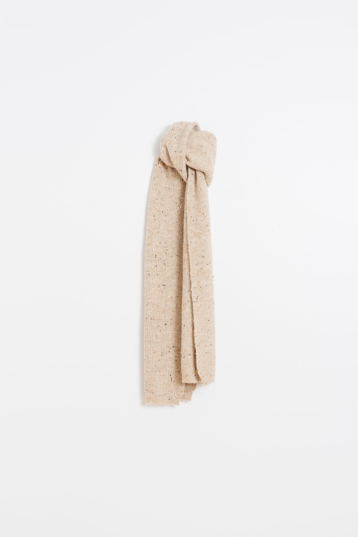 KNITTED NEPS SCARF