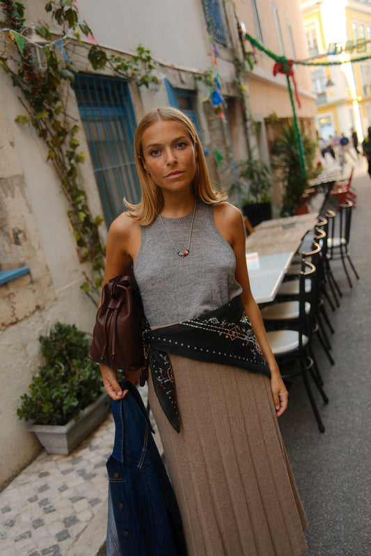 FINE-KNIT MERINO HALTER TOP 1