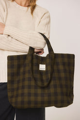 PLAID SHOPPER