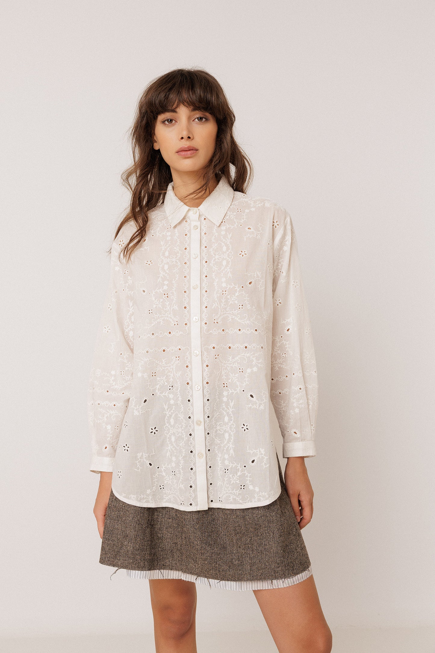 EMBROIDERED HANDKERCHIEF SHIRT