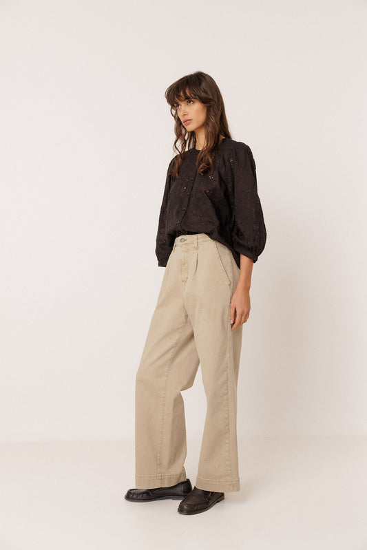 BOXY EMBROIDERED SHIRT 2