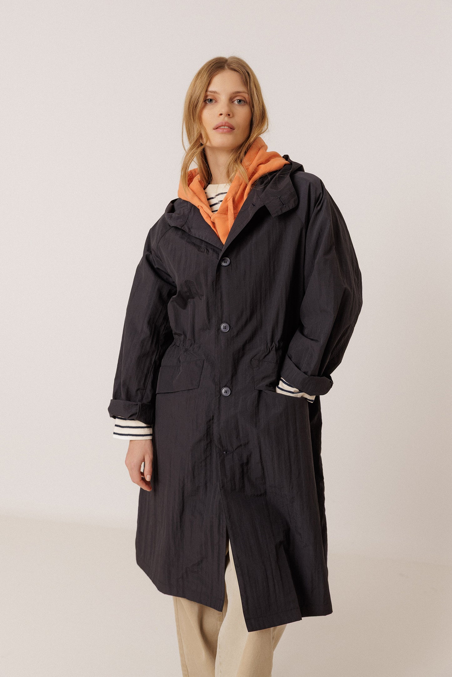 GABARDINA CASUAL TEJIDO TÉCNICO