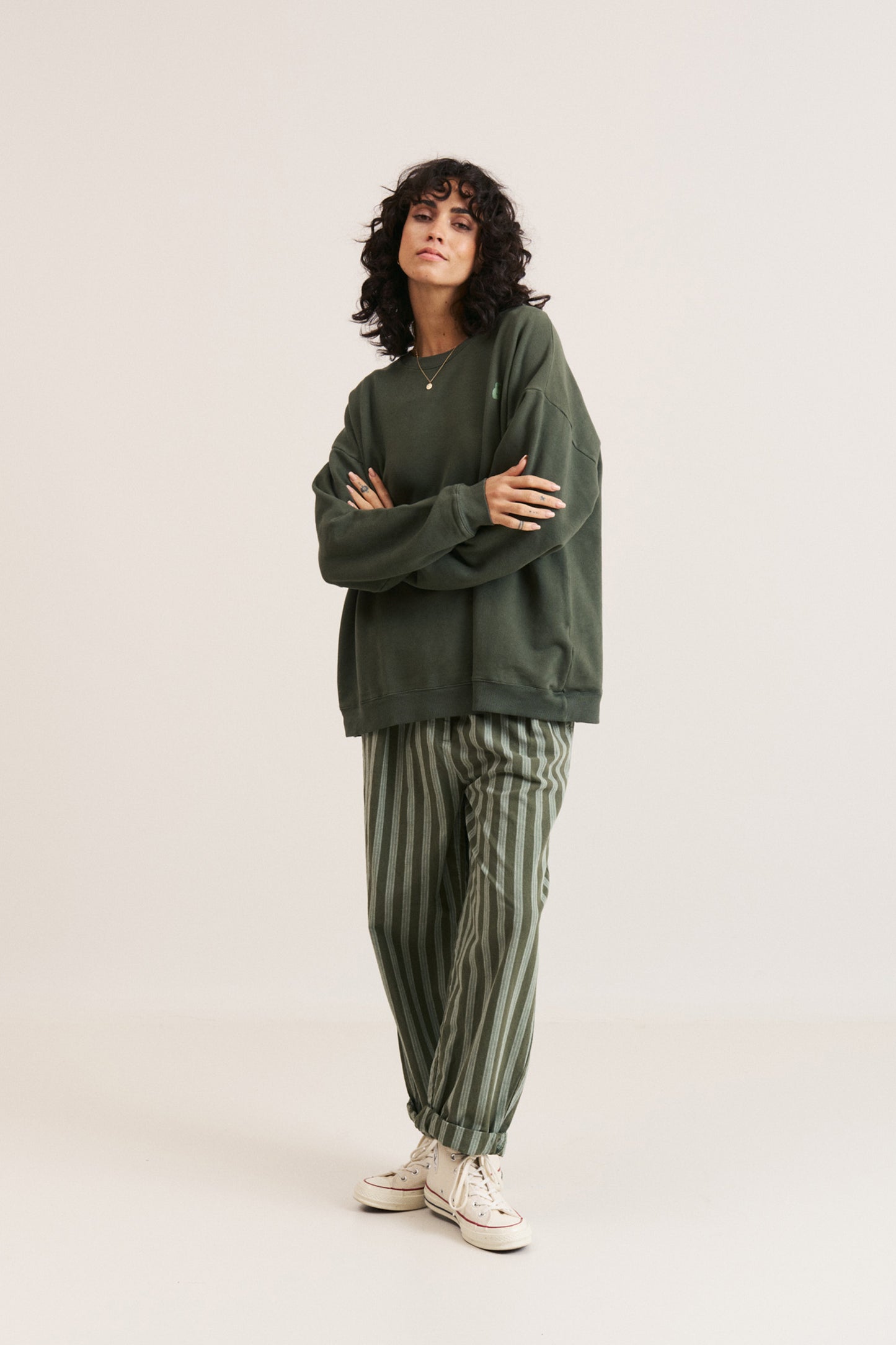 INDI&COLD BASIC SWEATSHIRT