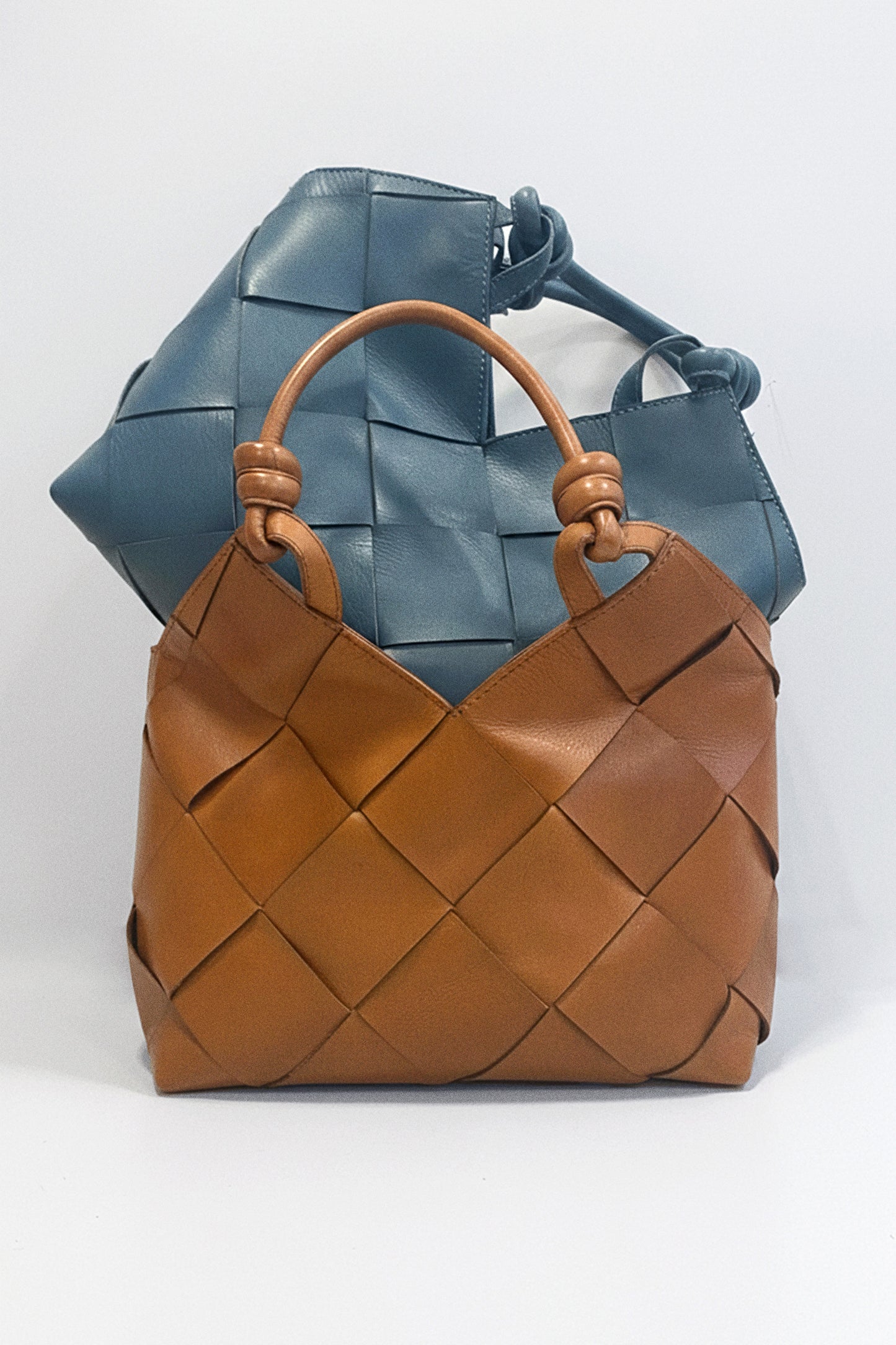KNOTTED LEATHER BAG