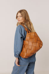 MAXI WOVEN LEATHER BAG