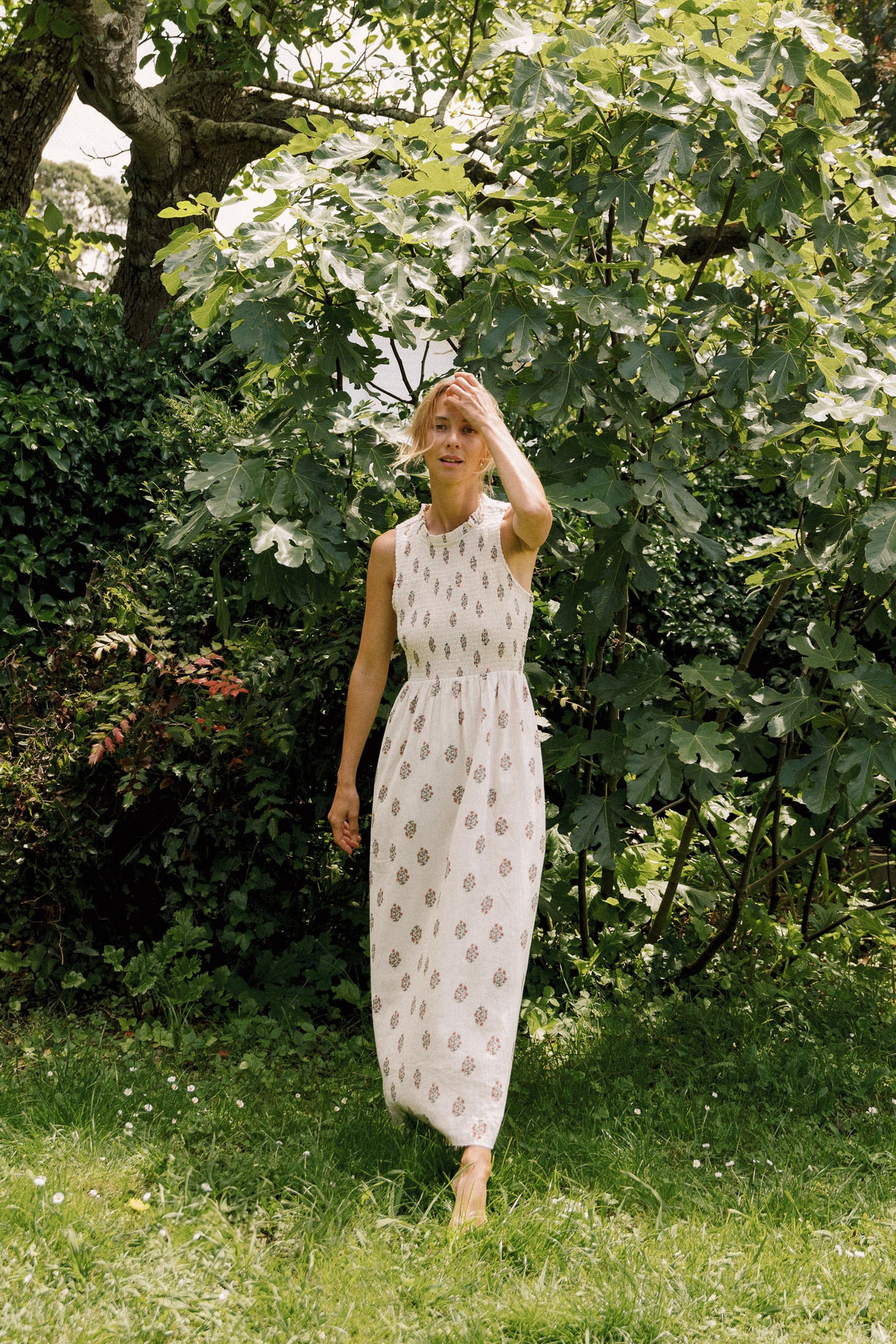 VESTIDO TALLE ENGOMADO