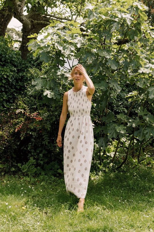 VESTIDO TALLE ENGOMADO