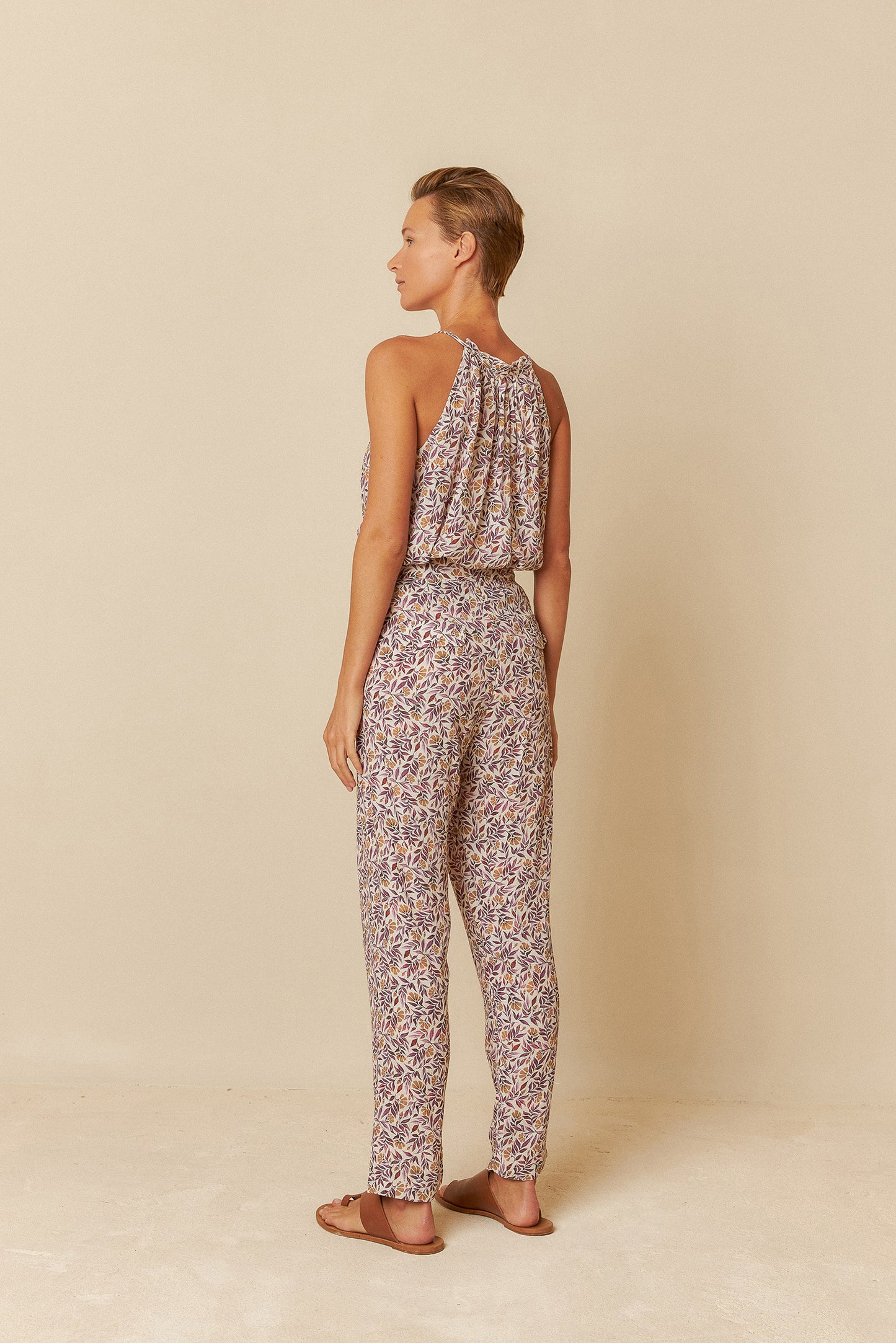 [CL] VISCOSE STRAP TOP