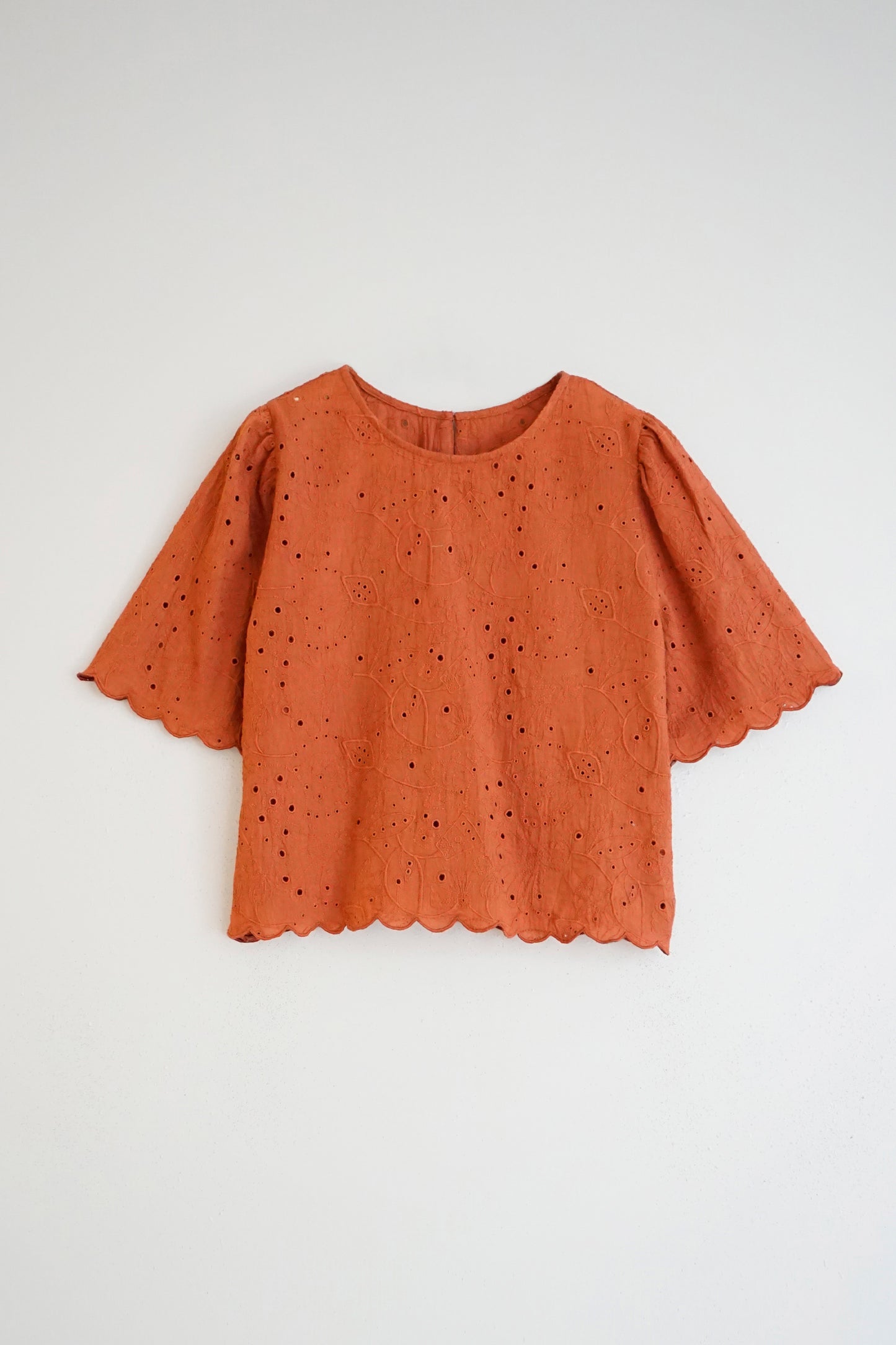 SCALLOPED-DETAILS SHIRT