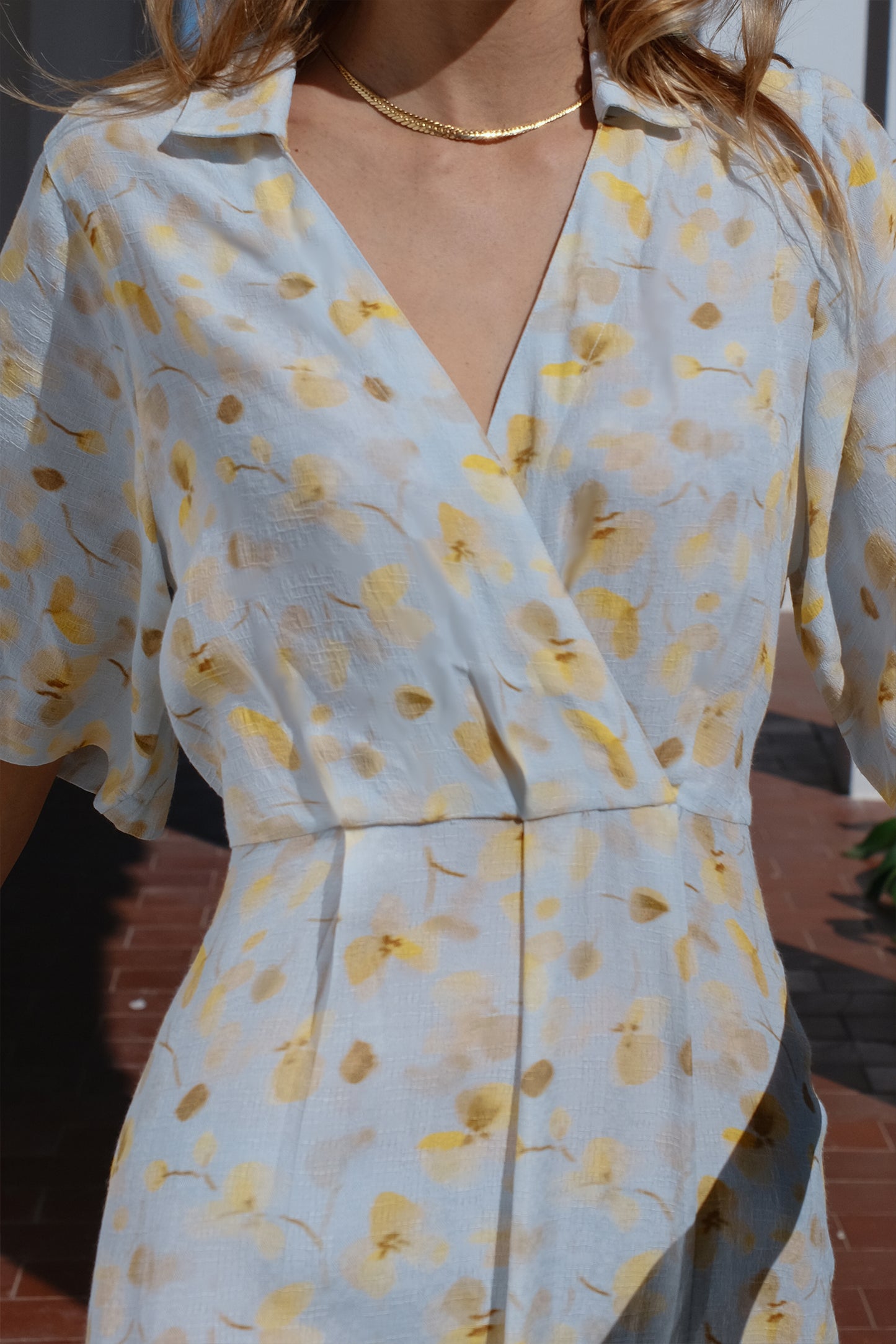 VESTIDO CORTE CRUZADO