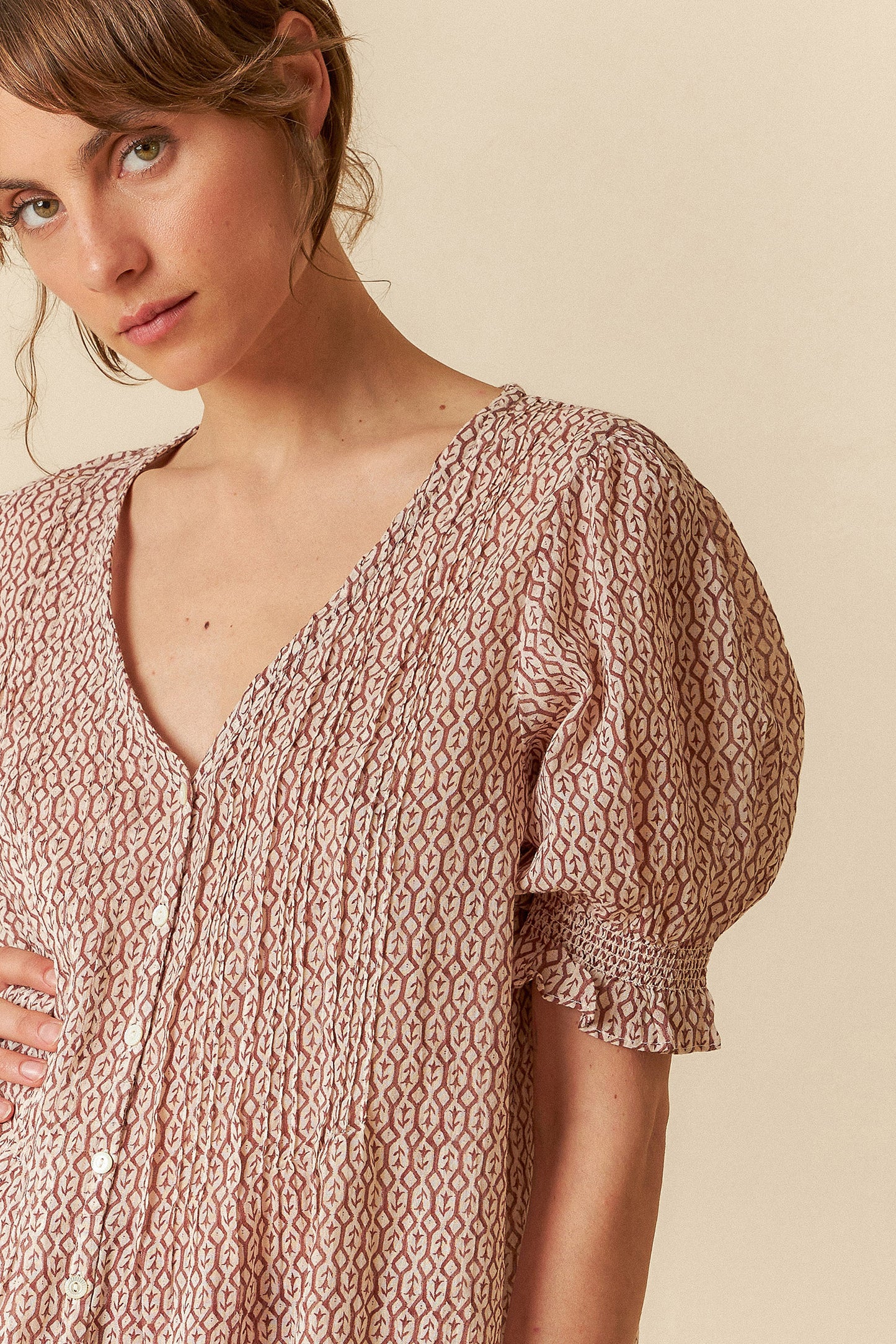 [CL] ELASTIC SHORT SLEEVE SHIRT