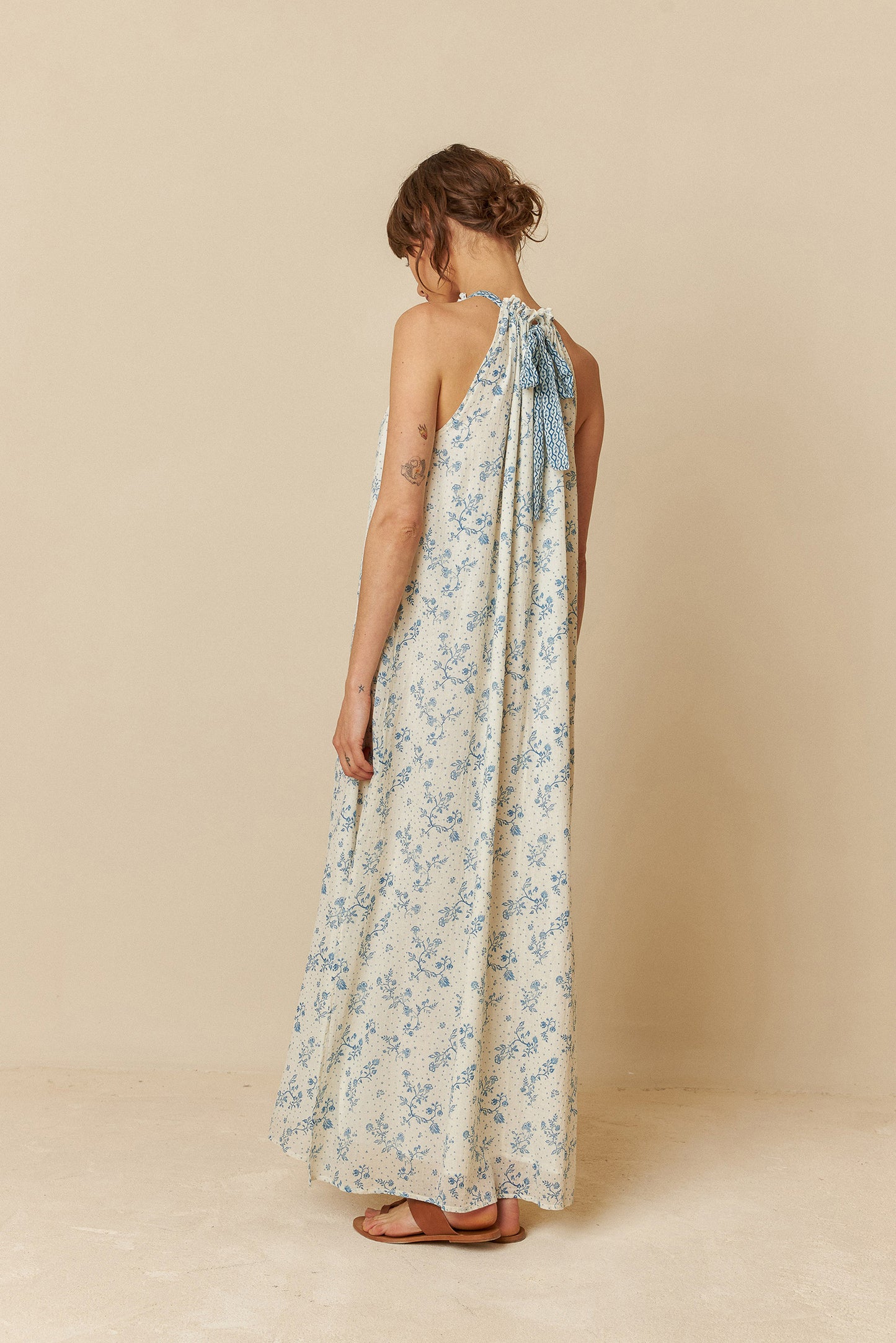 [CL] BICOLOR HALTER DRESS