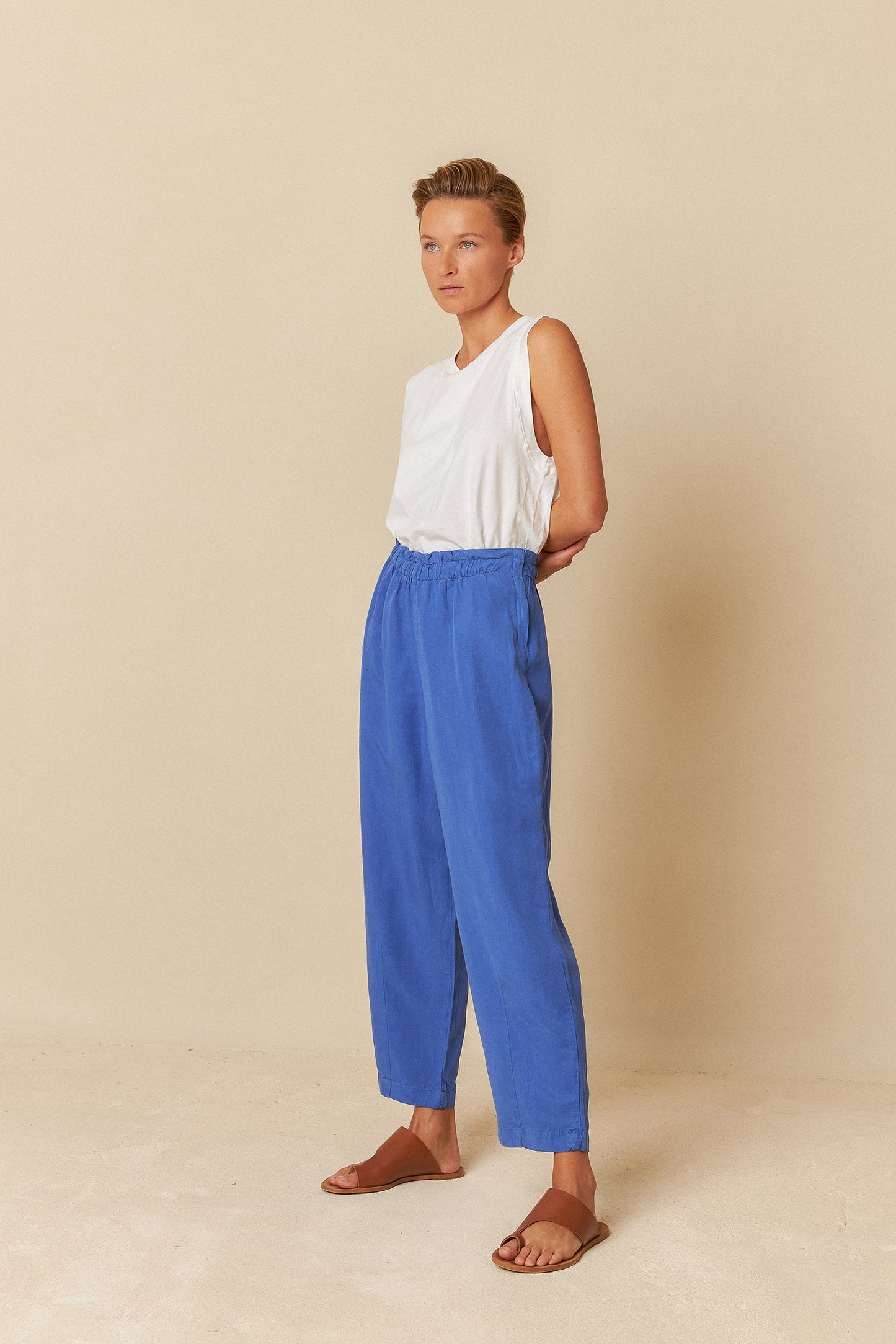 PANTALONS DÉCONTRACTÉS DOUX