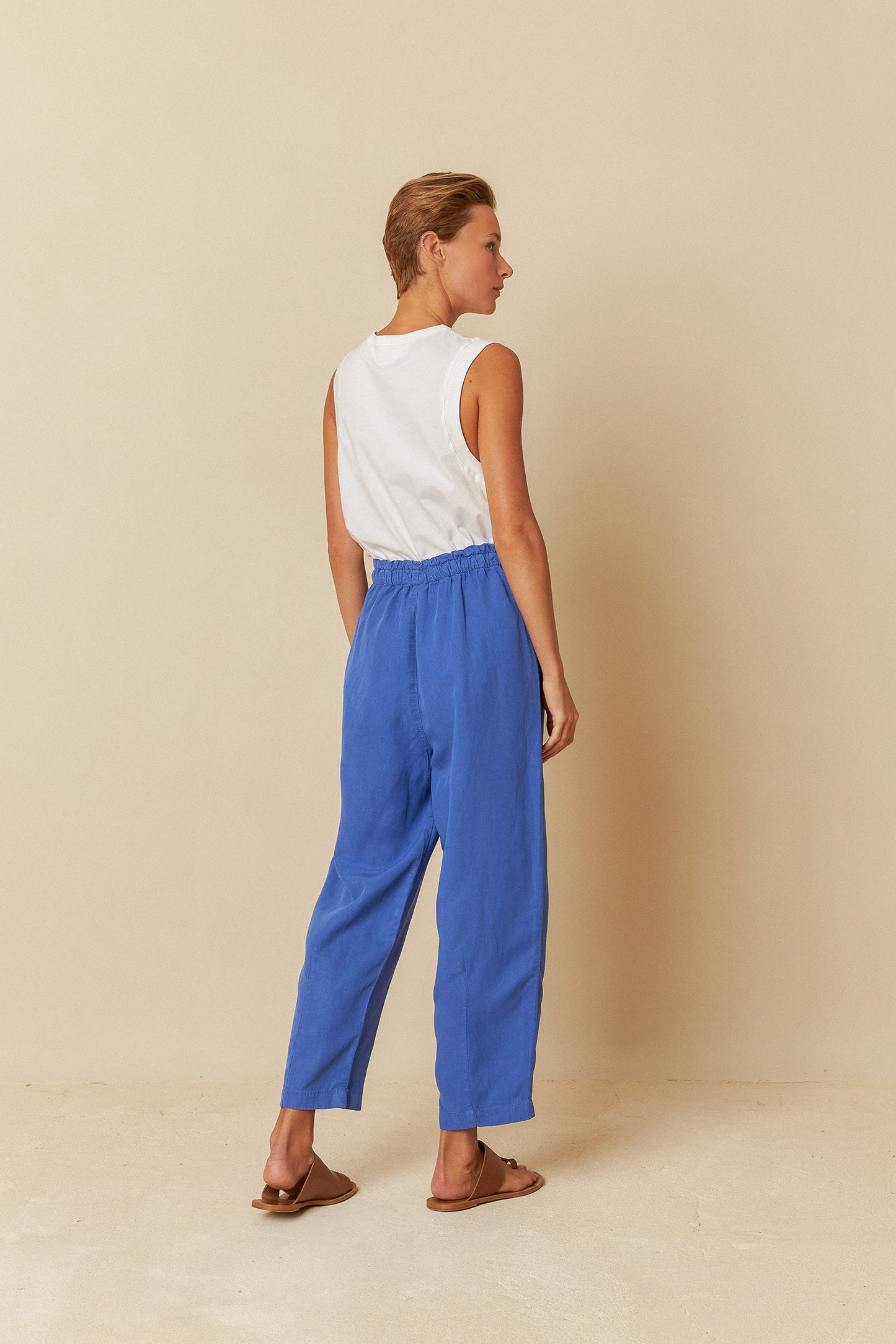 PANTALONS DÉCONTRACTÉS DOUX