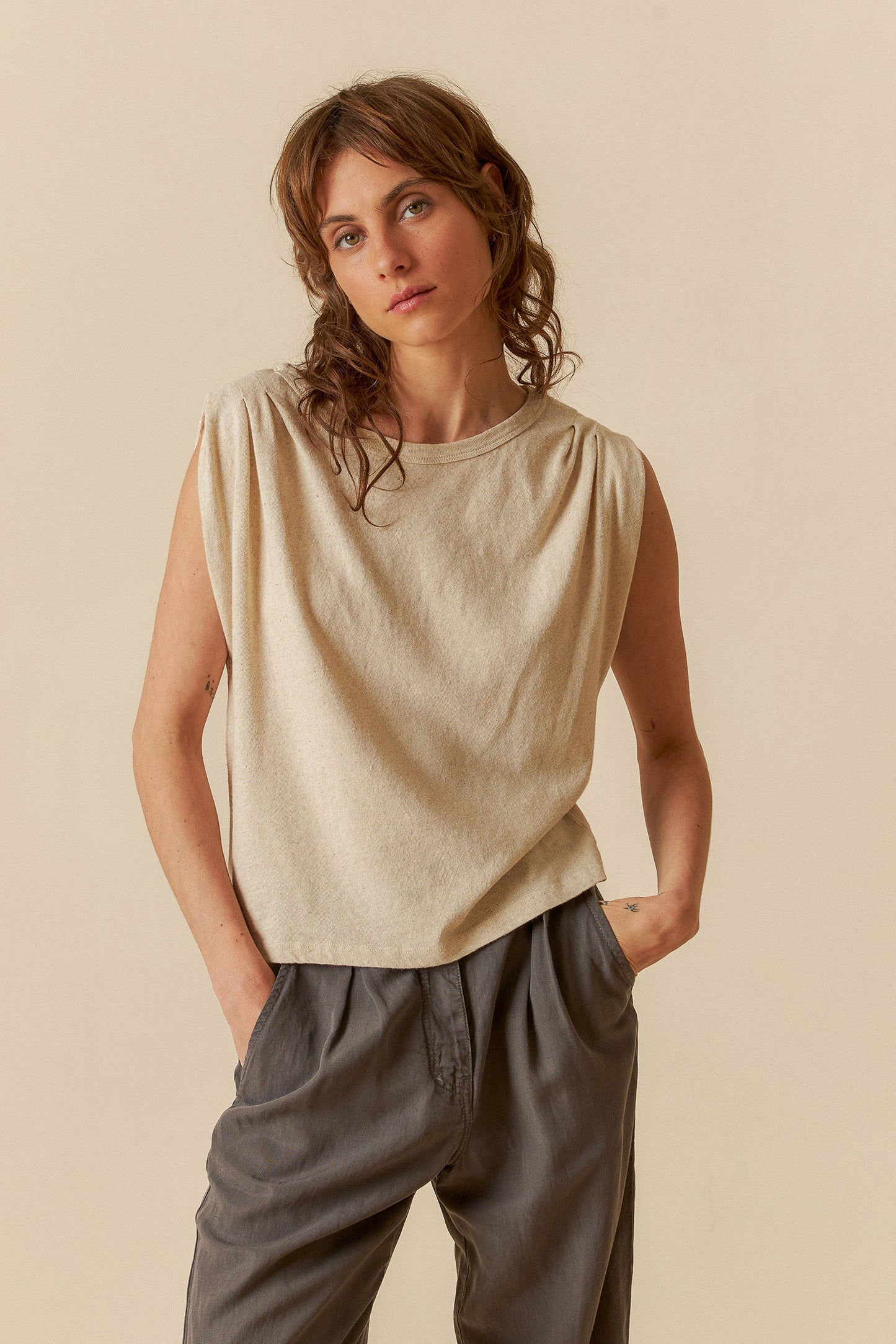 PLEATED MELANGE T-SHIRT