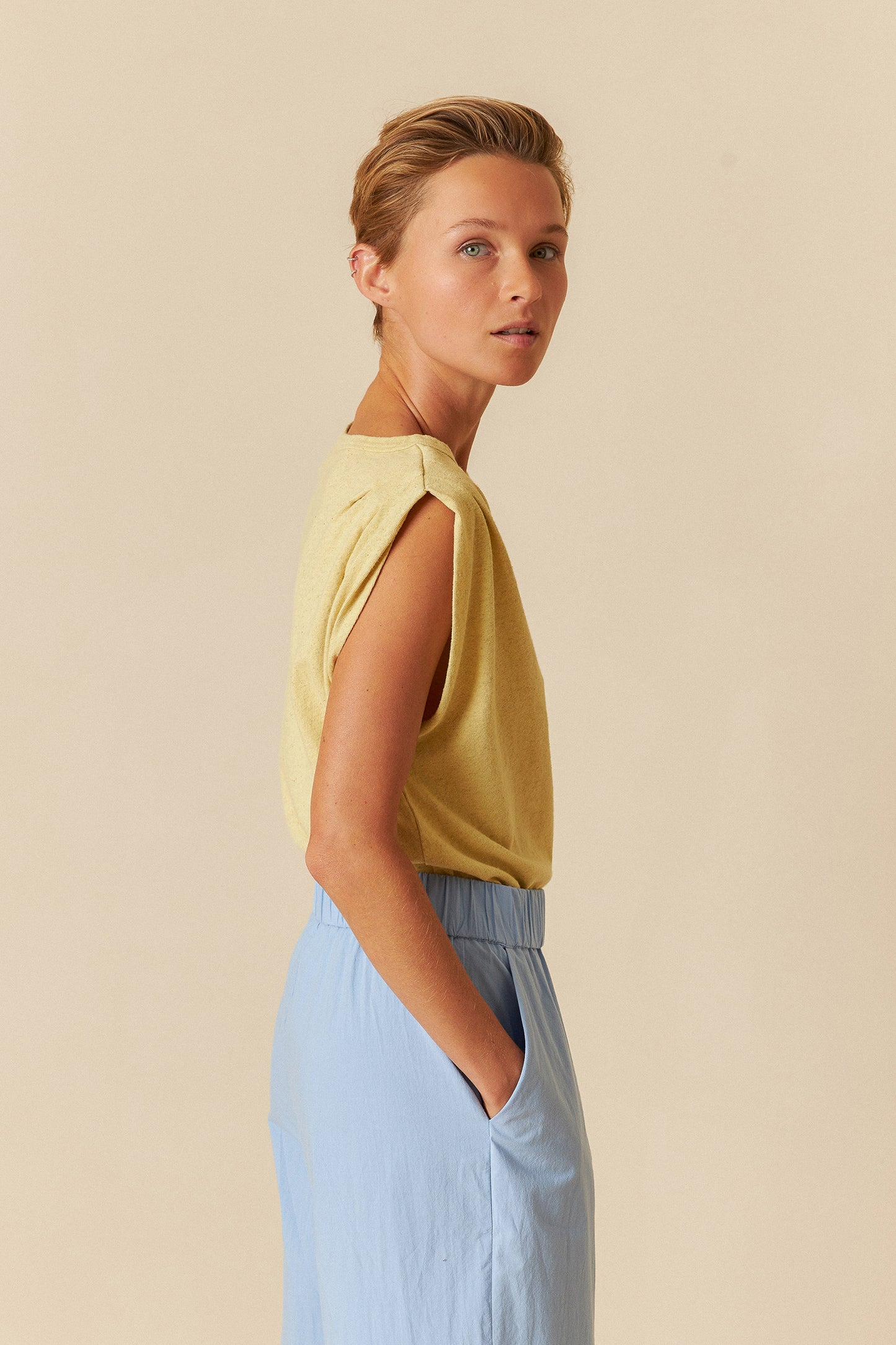 PLEATED MELANGE T-SHIRT