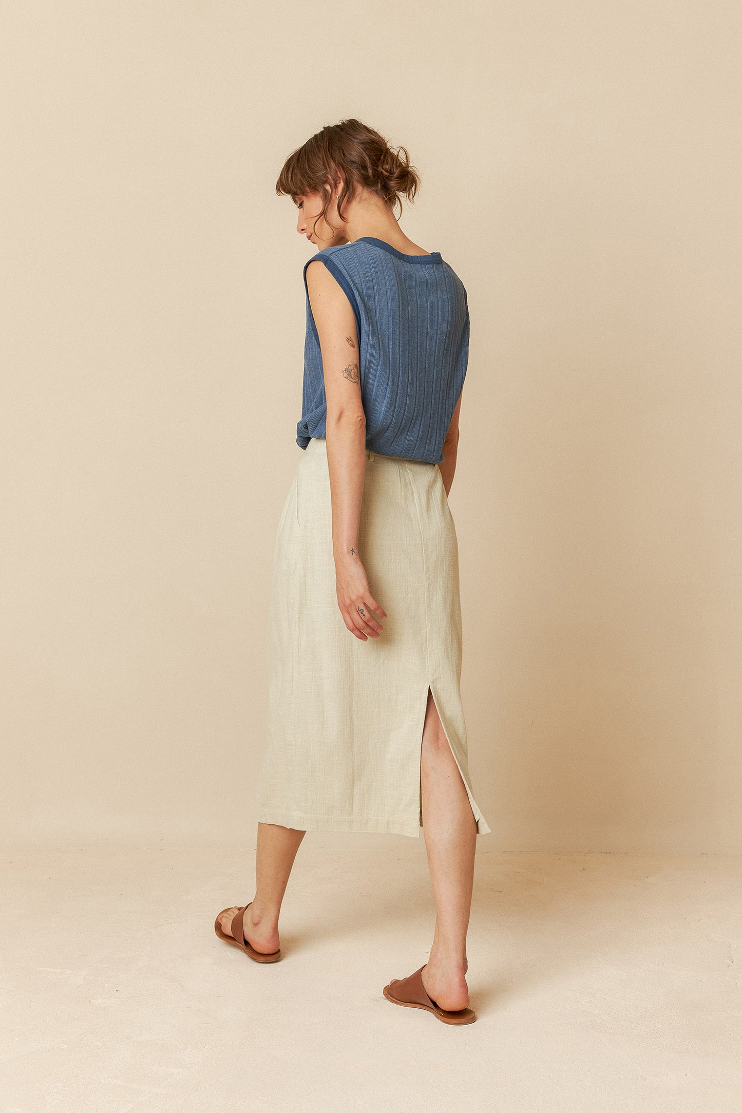 RIBBED KNIT T-SHIRT