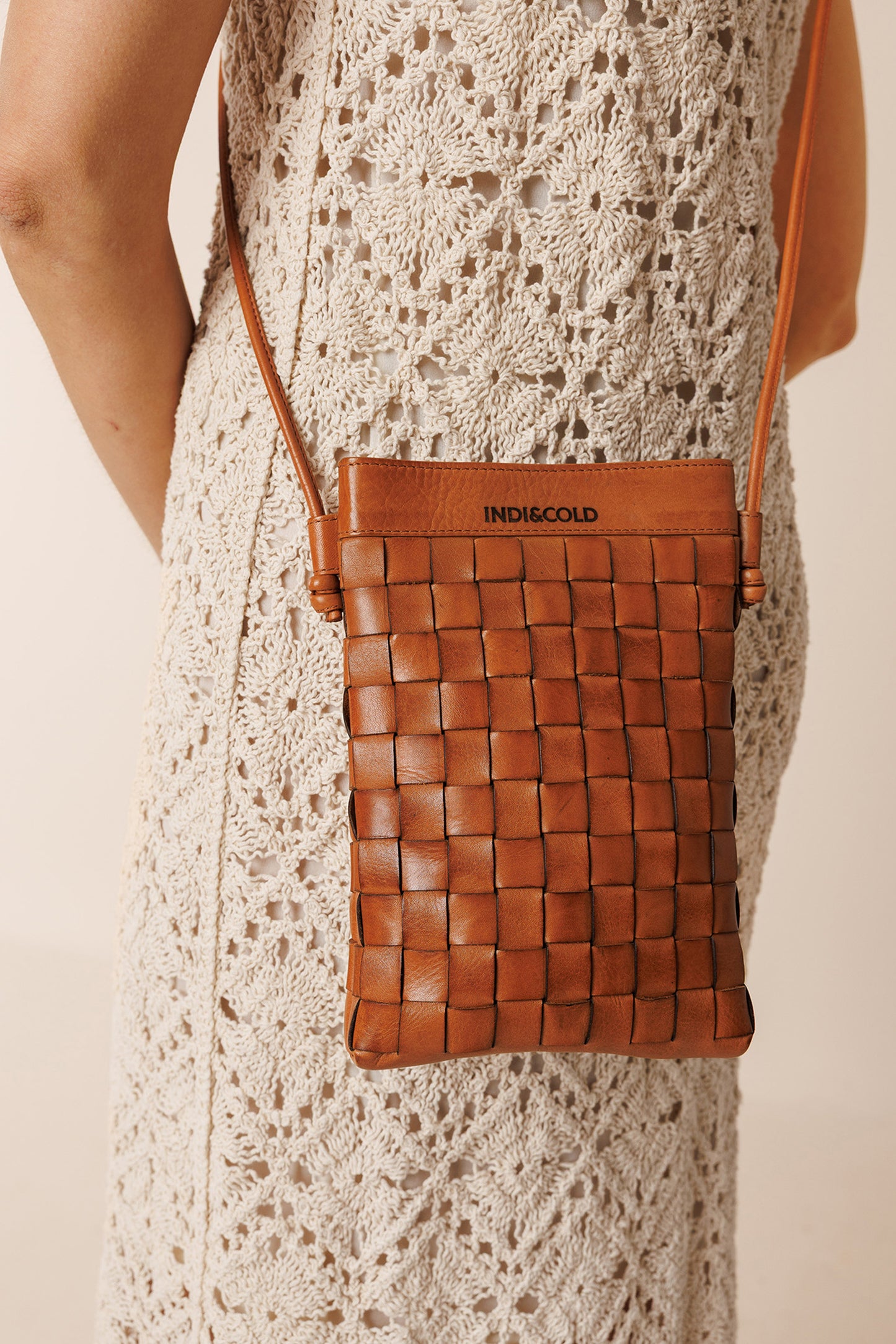[CL] FLAT LEATHER BAG MINI