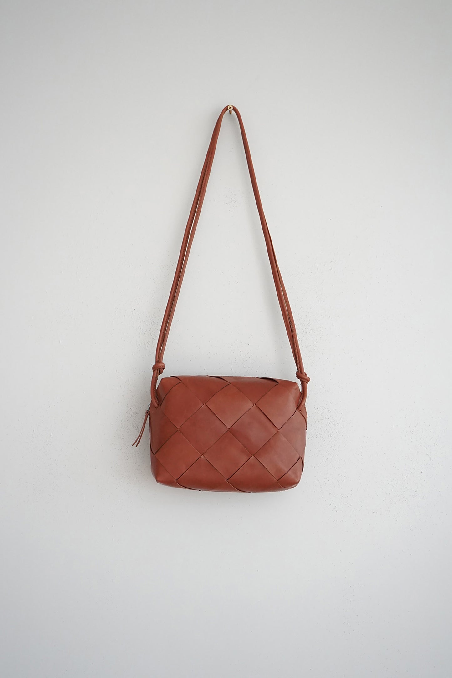 LEATHER BOX CROSSBODY BAG