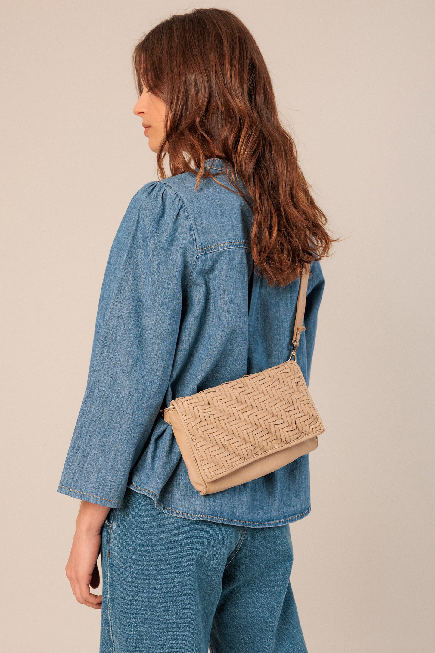 ARLET CROSSBODY LEATHER BAG
