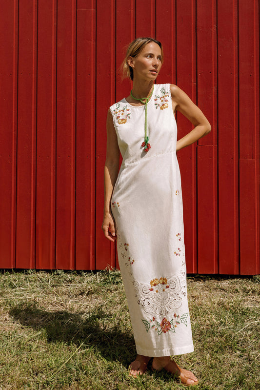 VESTIDO PUNTO DE CRUZ