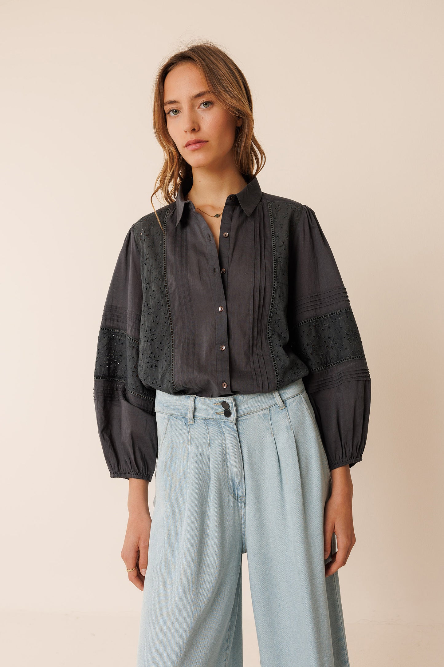 CHEMISE EN VOILE BRODÉ