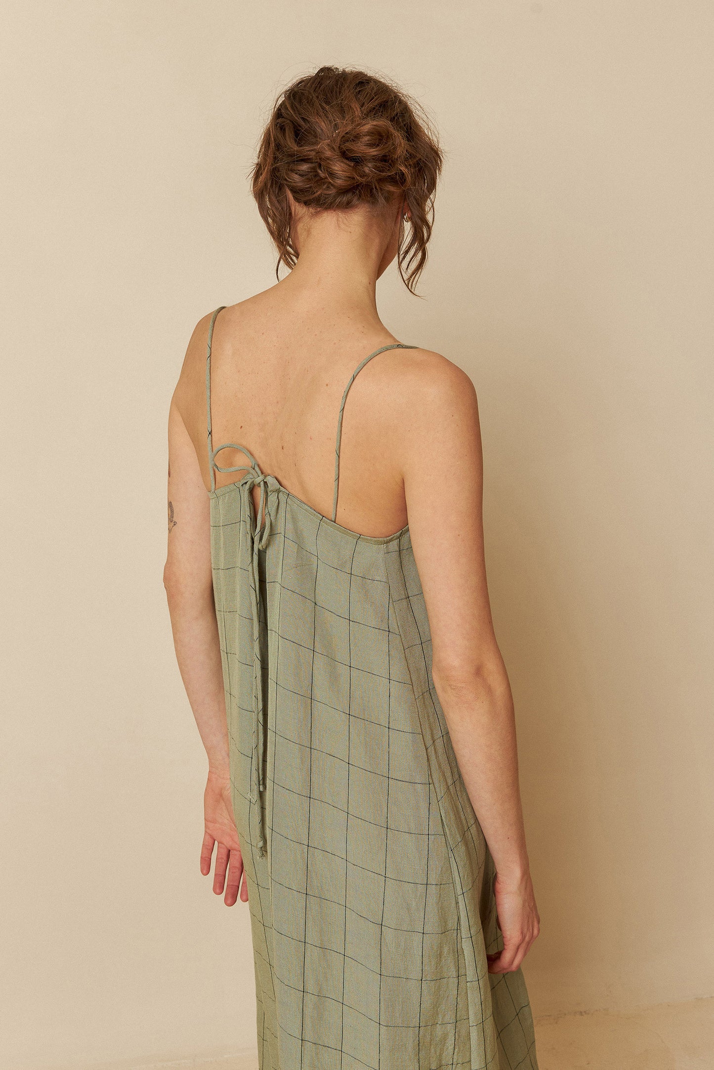 MIDI STRAP DRESS
