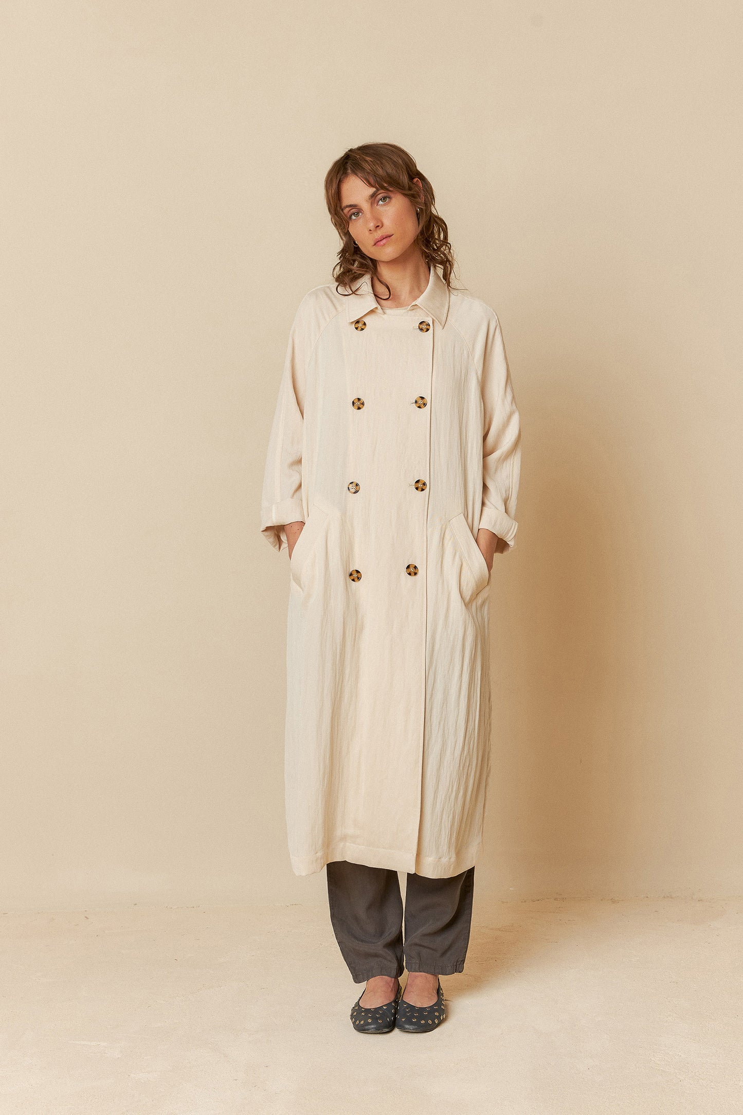 [CL] FLUID SATIN TRENCH COAT