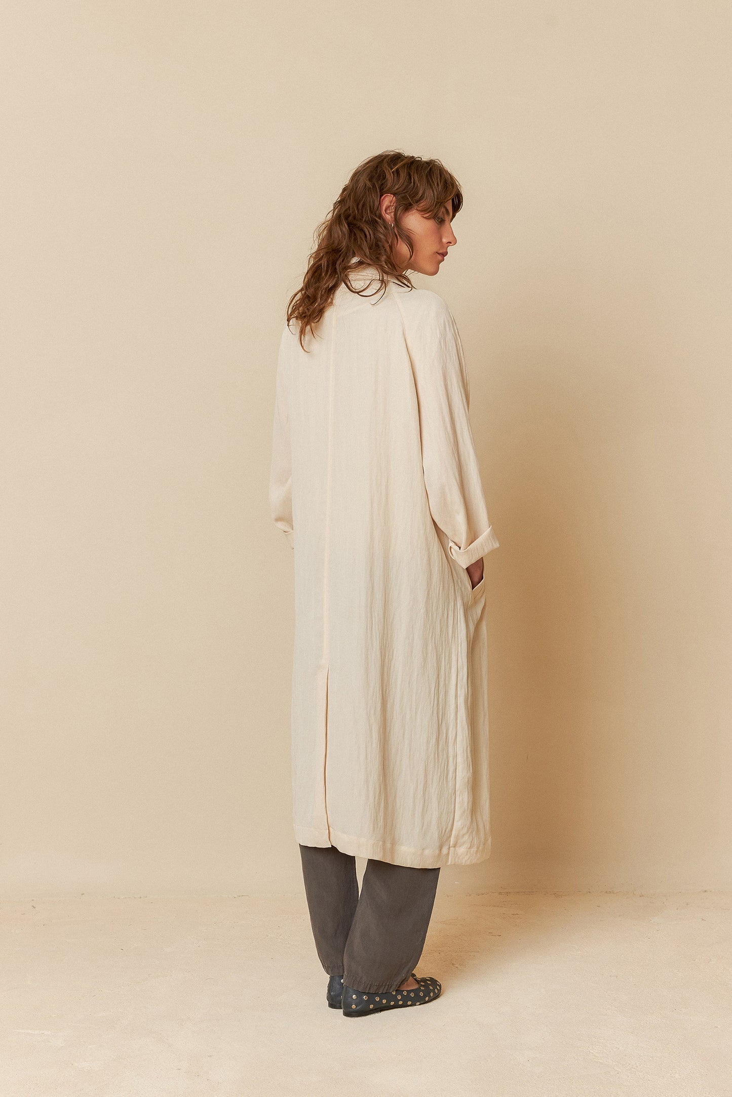 [CL] FLUID SATIN TRENCH COAT