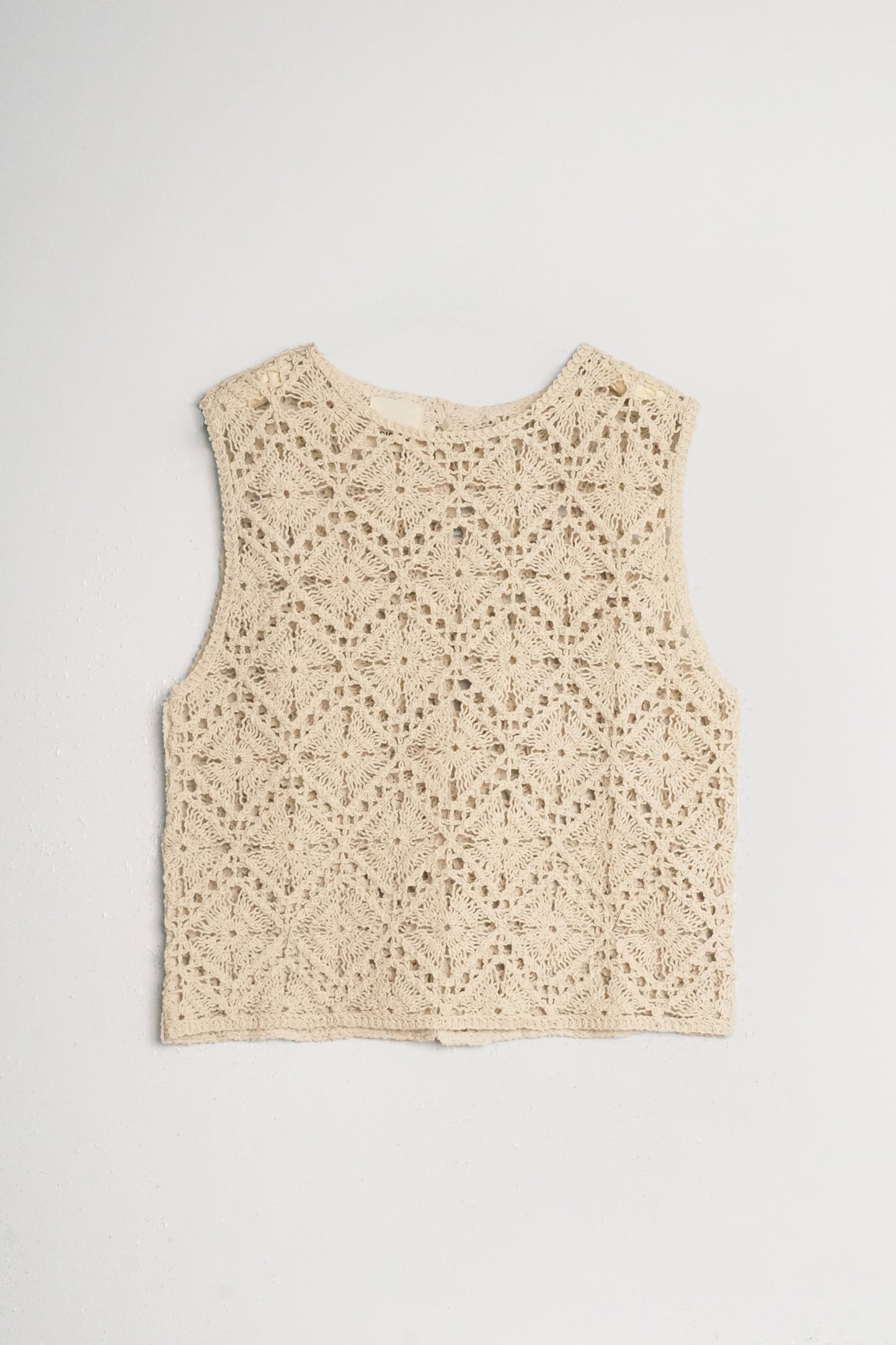 [CL] BUTTON-UP CROCHET TOP