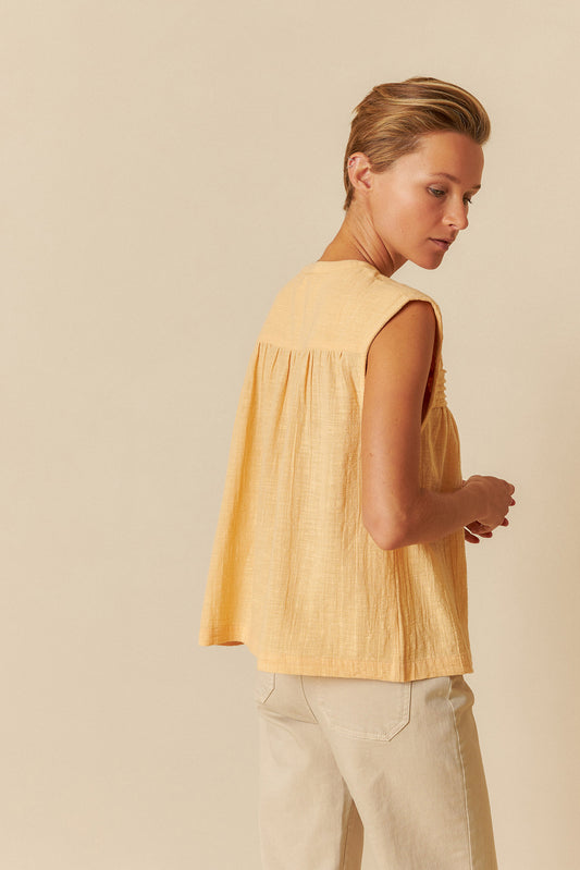 GAUZE PLEATED BLOUSE