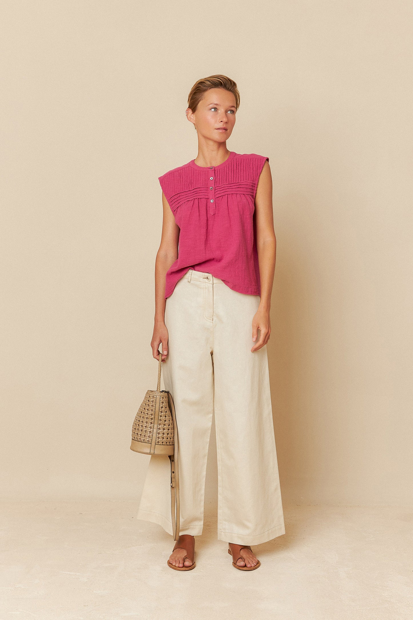 GAUZE PLEATED BLOUSE
