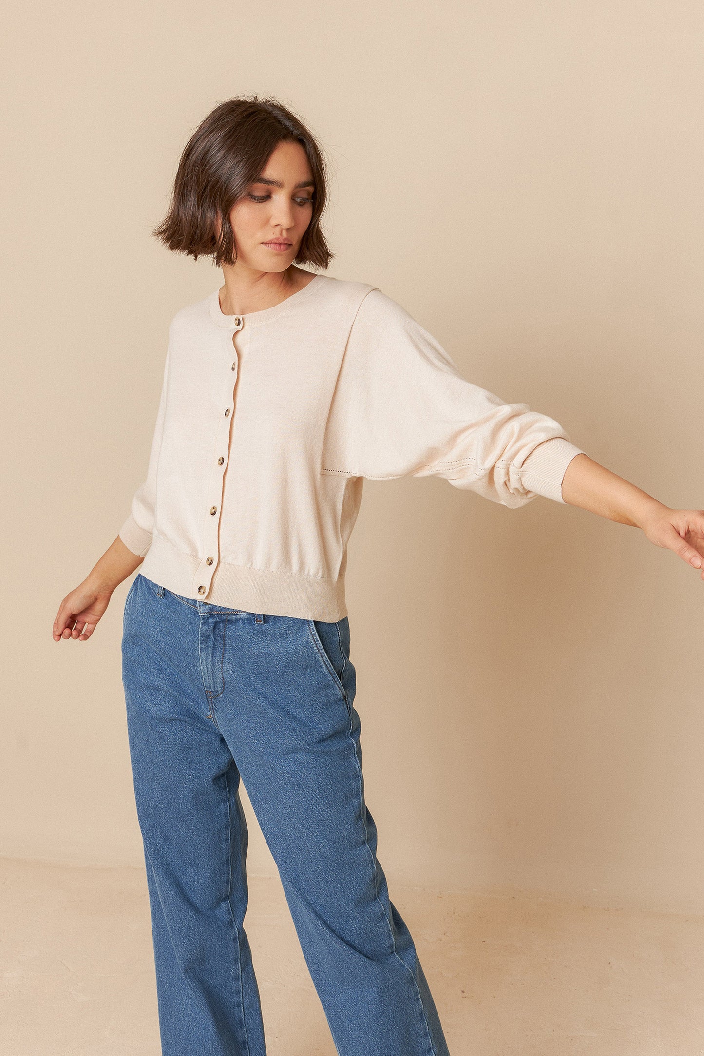 BATWING SLEEVE KNIT JACKET