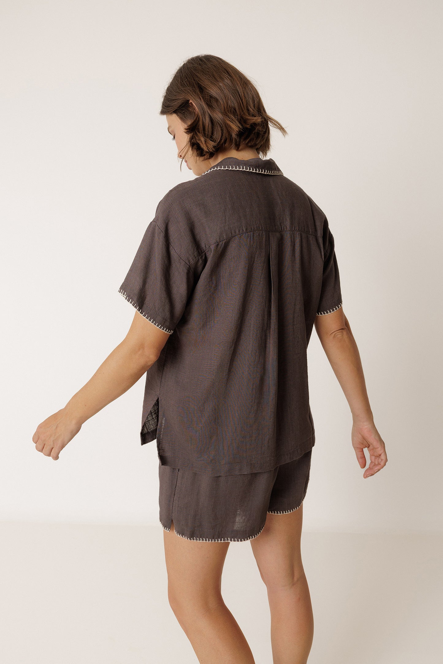 CAMISA BORDADO MANUAL