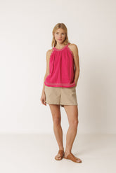 CONTRAST-EMBROIDERY TOP