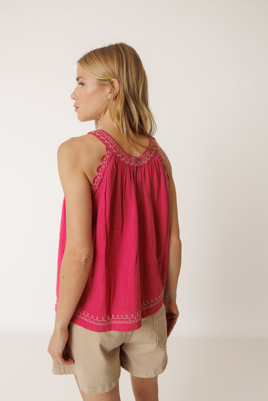 CONTRAST-EMBROIDERY TOP 3