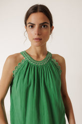 CONTRAST-EMBROIDERY TOP