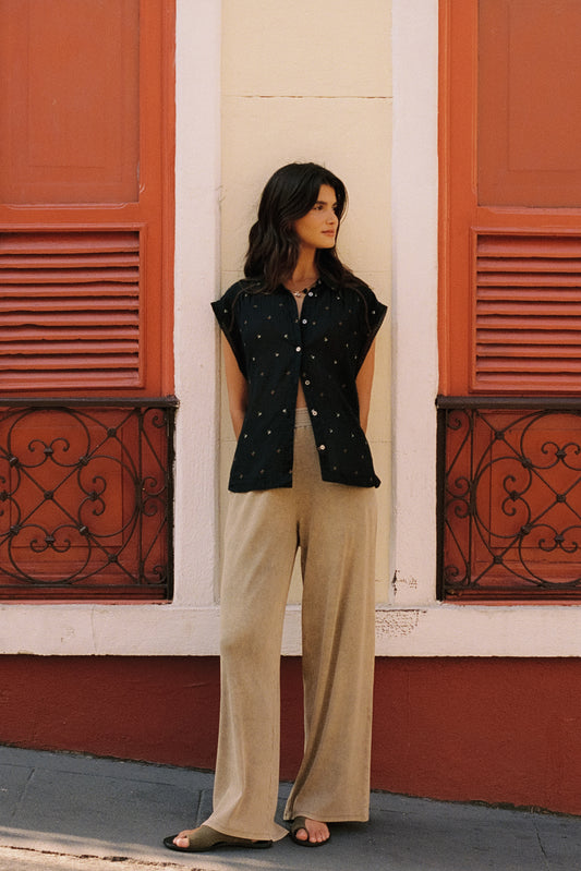 CAMISA BORDADOS FLOR 2